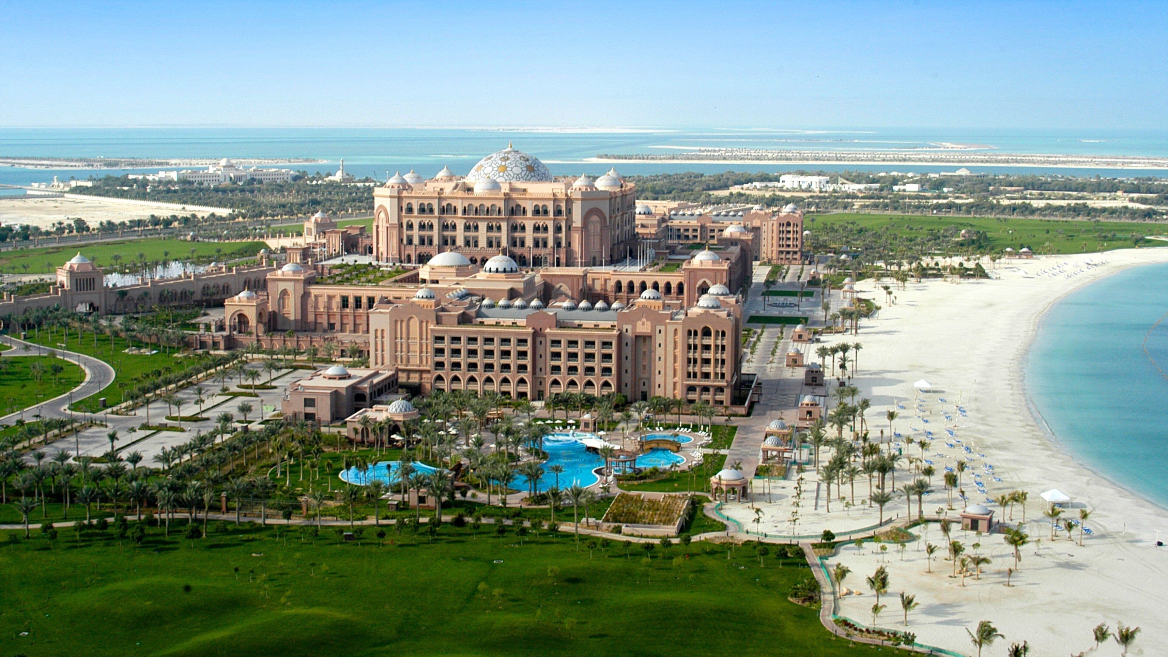 A Travel Guide to Yas Island