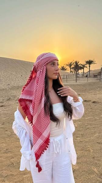 How to tie the Arabic headscarf